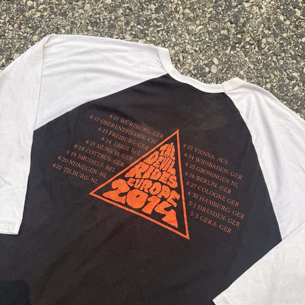 Castle The Devil Rides Europe 2014 Tour Raglan Shirt - Picture 4 of 8
